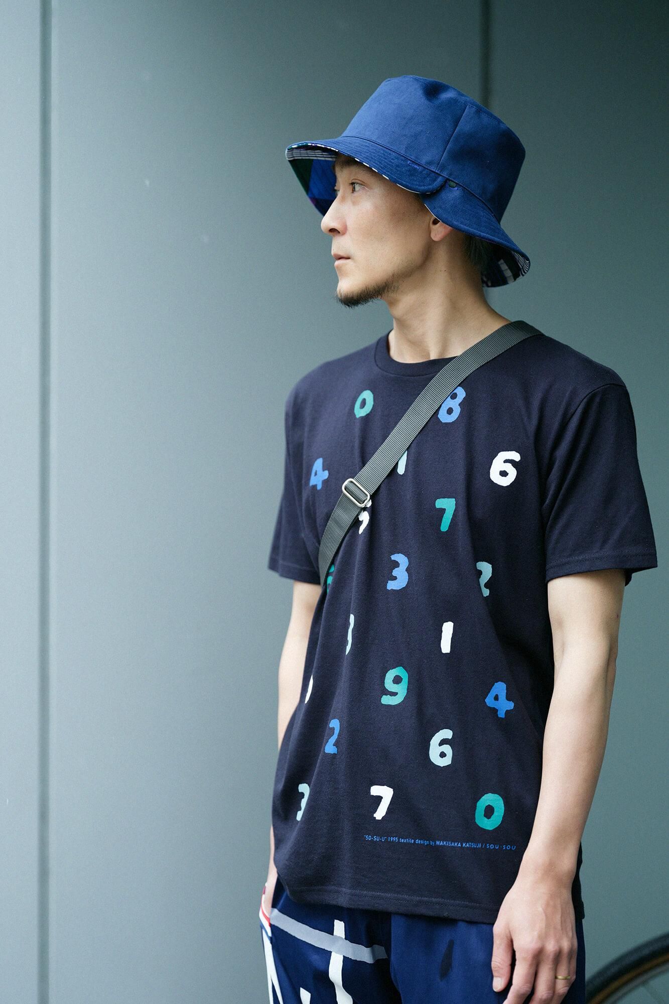 国内発送 SORBINO 刺繍 Uネック半袖Tシャツ ワンポイントオリジナル刺繍 半袖Tシャツ（Tシャツ/カットソー